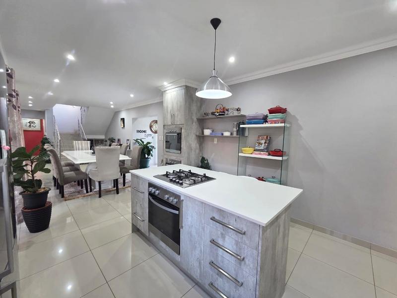 4 Bedroom Property for Sale in Melodie North West